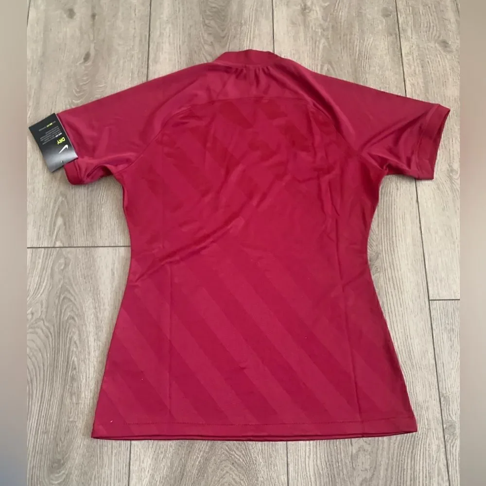 Nike woman’s football/ soccer Jersey